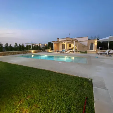 Villa Malepe Con Piscina Torre dell'Orso