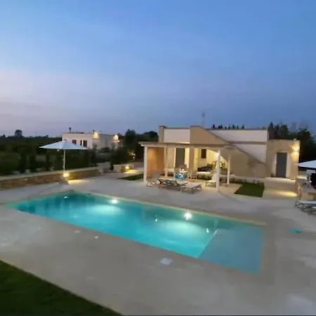 Malepe Con Piscina Villa *